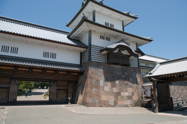 橋爪門続櫓 はしづめもんつづきやぐら 金沢城公園おすすめスポット 旅ガイド 兼六園 金沢城公園 金沢の観光スポット イベント案内 金沢 日和