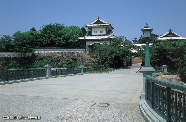 石川門 いしかわもん 金沢城公園おすすめスポット 旅ガイド 兼六園 金沢城公園 金沢の観光スポット 金沢日和